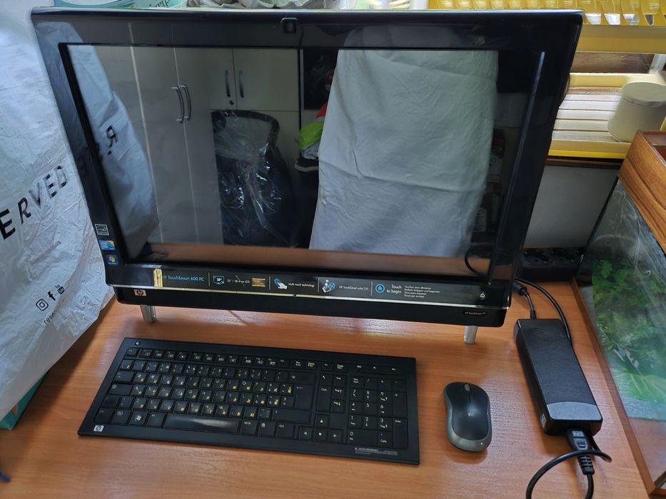 Нетбук Моноблок HP TouchSmart 600 з екраном 23"
