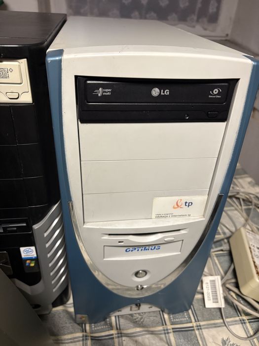 Komputer starszej generacji