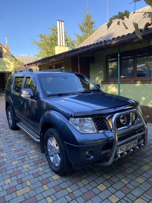Nissan Pathfinder 2,5 дизель,вартує вашої уваги