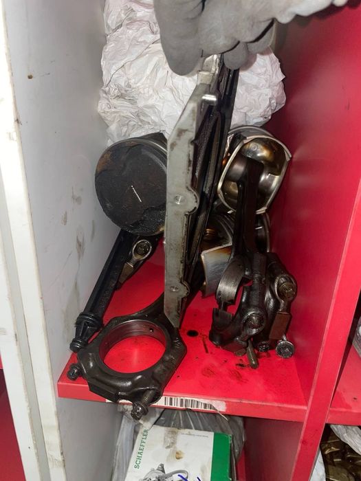 Мотор двигатель по запчастям mersedes benz 2.6 v6