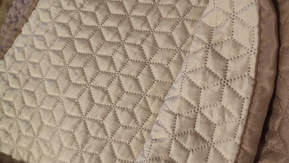 Colcha de cama com dois tons