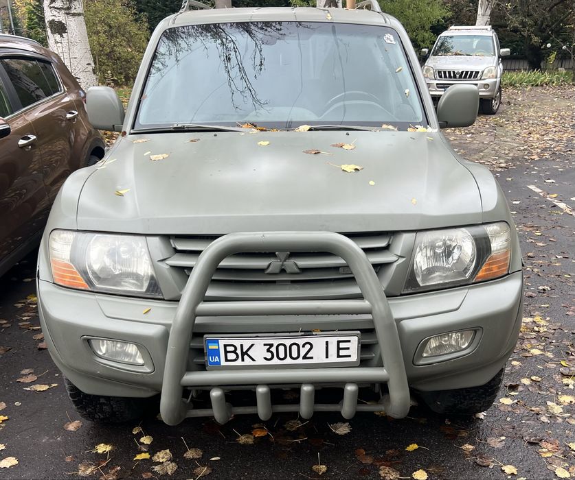 Міцубісі Паджеро,надійний джип,все працює.