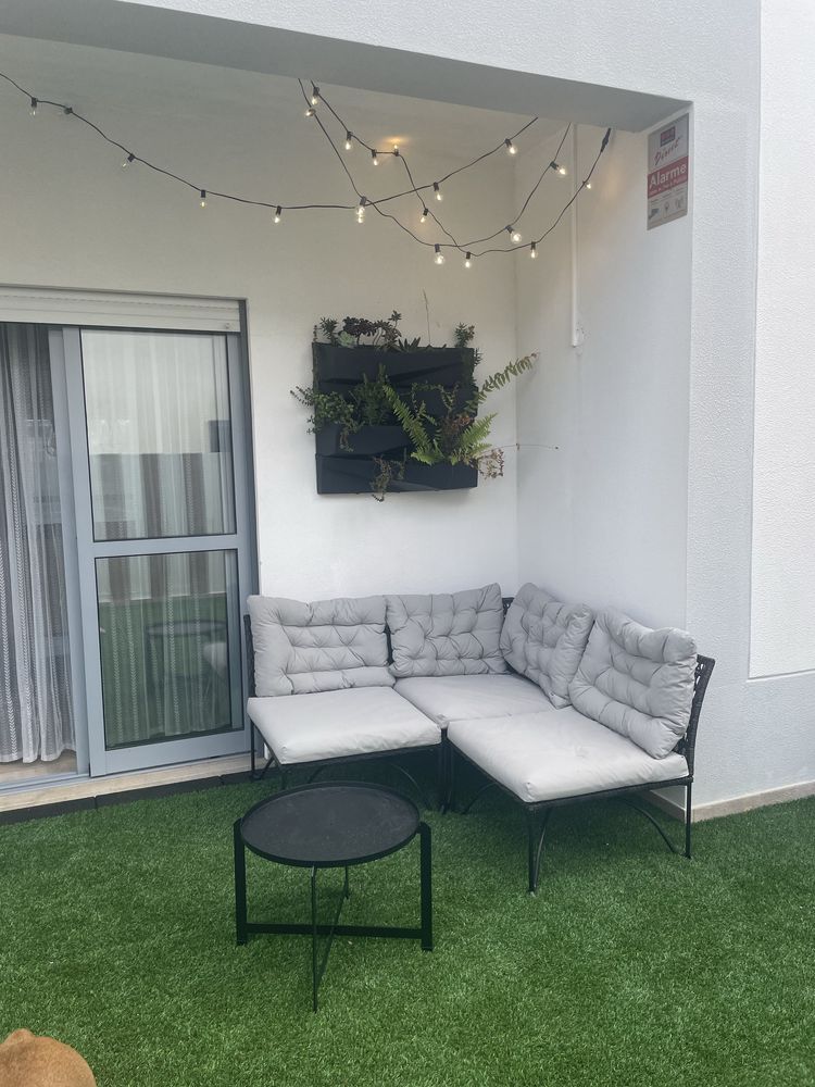 Conjunto de jardim sofás com mesa