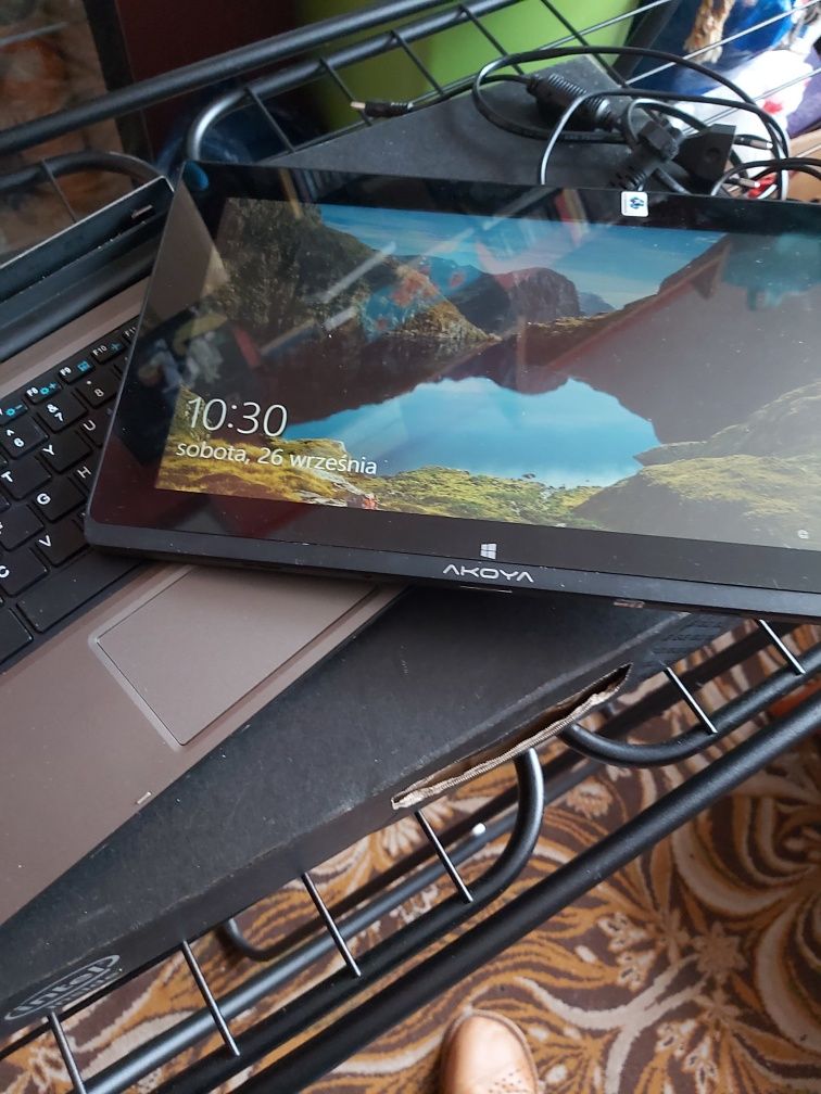 Laptop 2w1 Medion