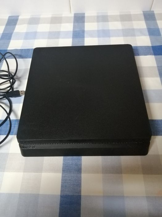 PS4 em muito bom estado