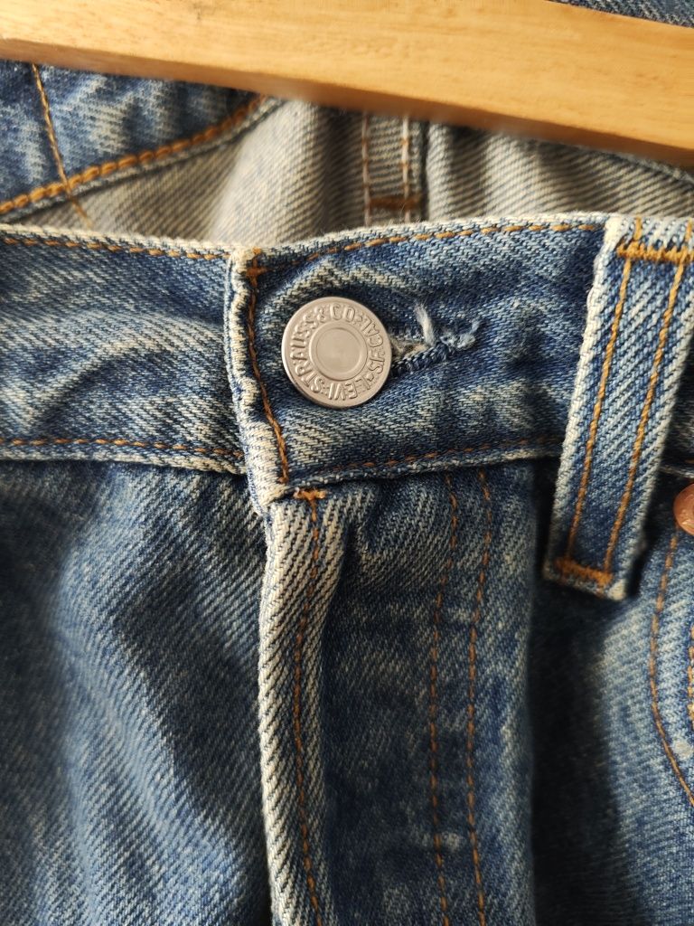 Jeansy levis 501