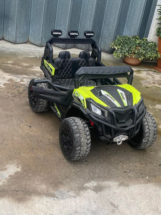 Vendo jeep a bateria