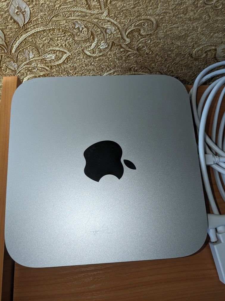 Mac Mini A1347 Late 2012 i7 3720QM Core 2.60Ghz 8Gb RAM 1TB HDD