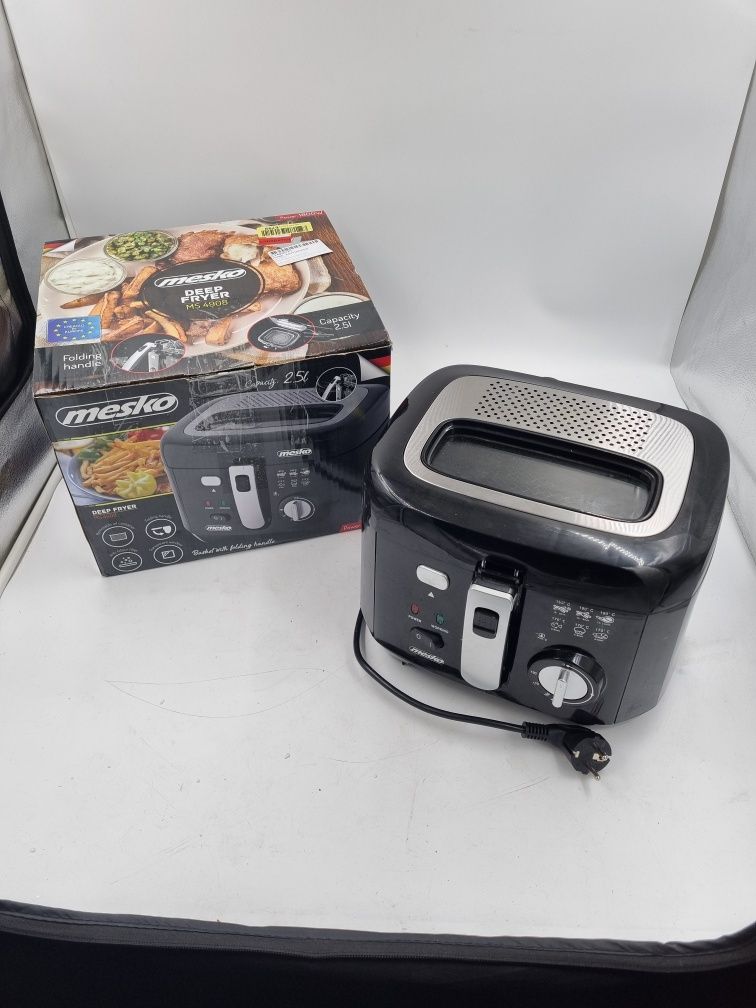 Frytkownica Mesko MS4908, pojemność 2.5 litra, 1800W