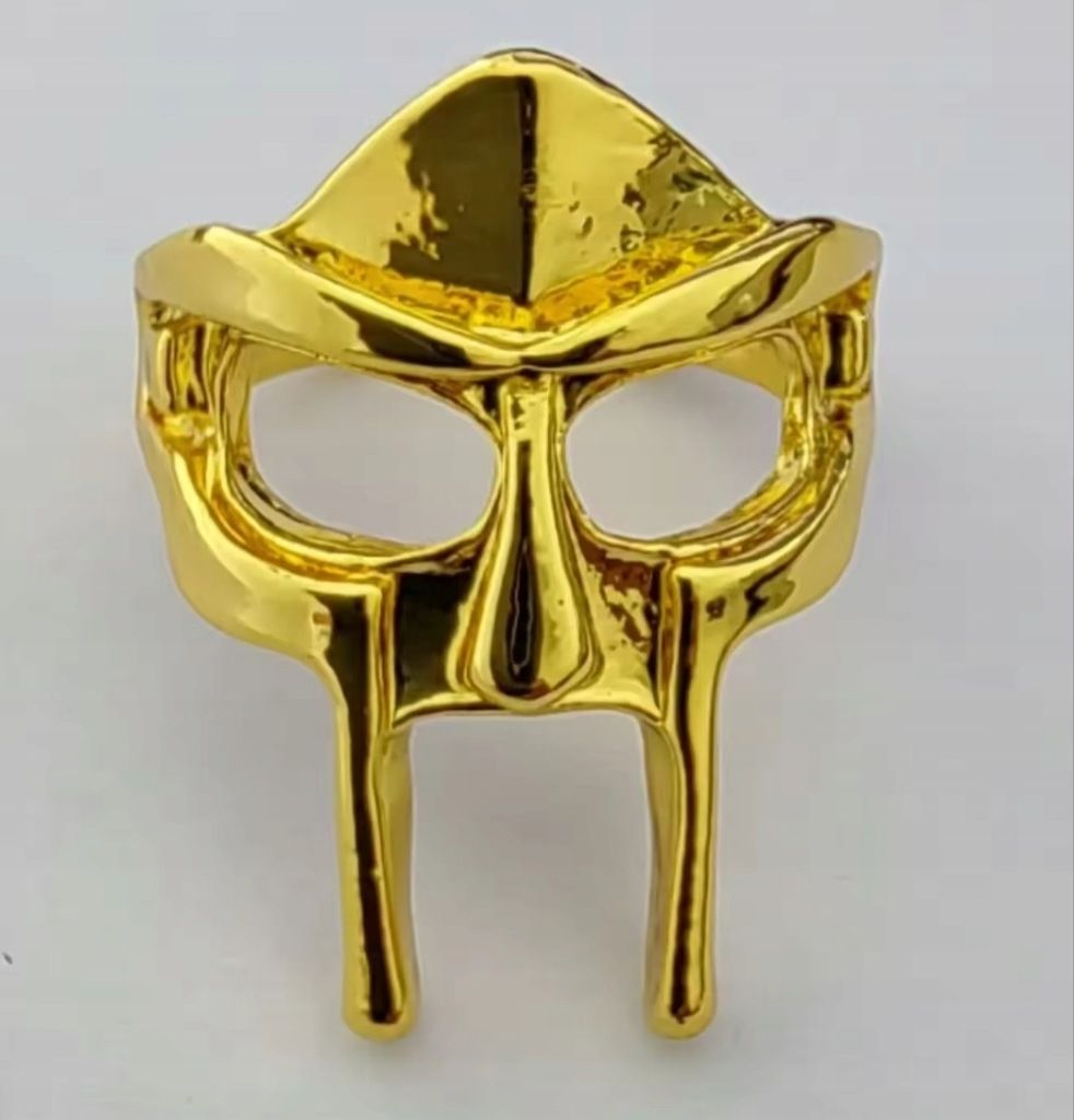 Sygnet maska MF DOOM pierścień złoty