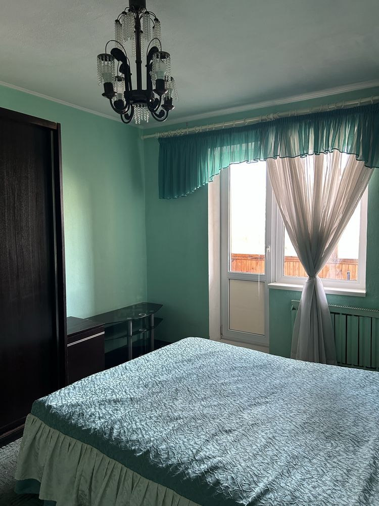 Оренда 3-кімнатна квартира 68 м², Київ, Оболонський р-н, Івасюка 48