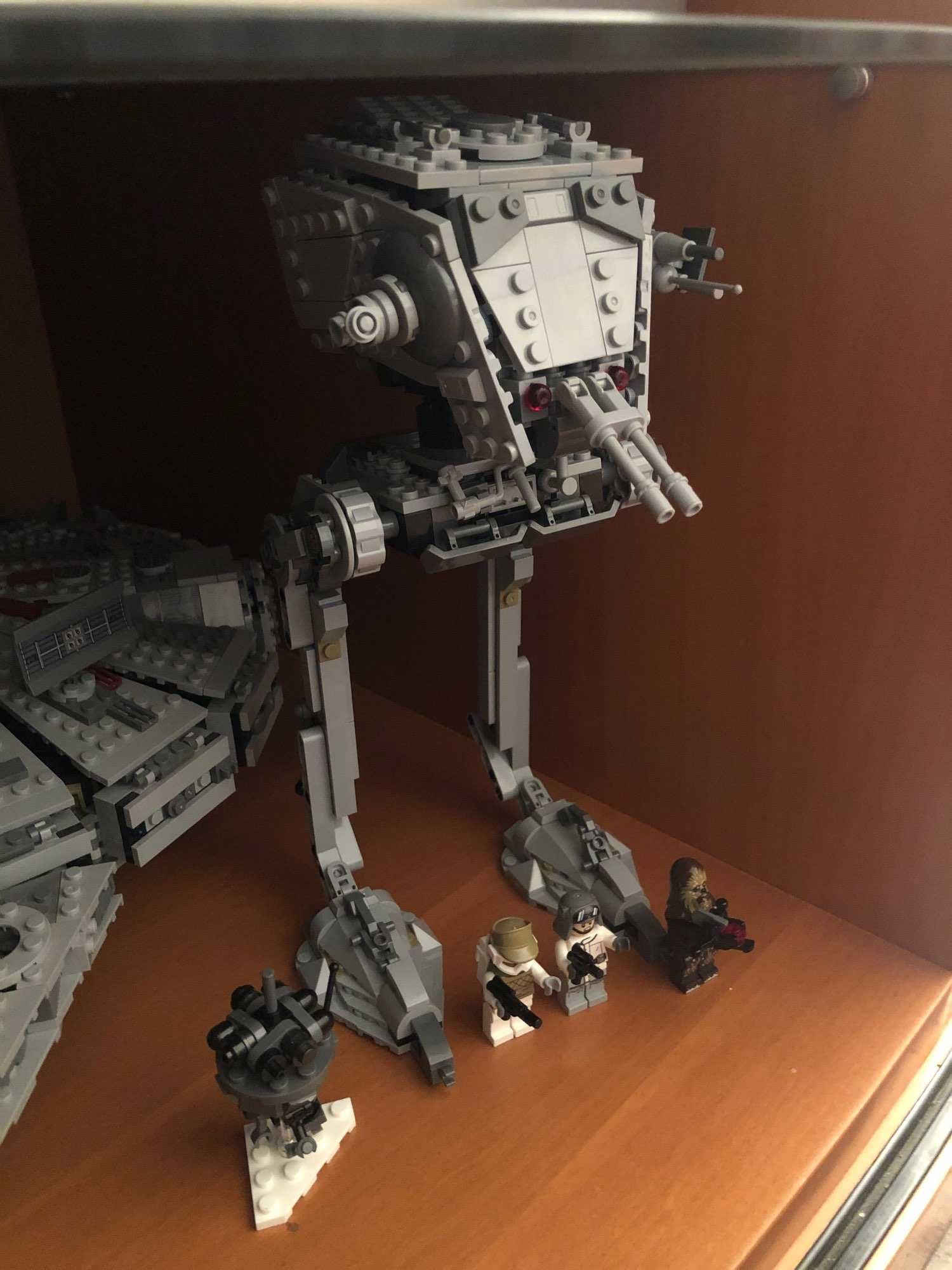 Klocki Star Wars Transporter terenowy Scout AT-ST