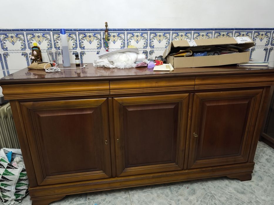 Móvel de cerejeira baixa de preço