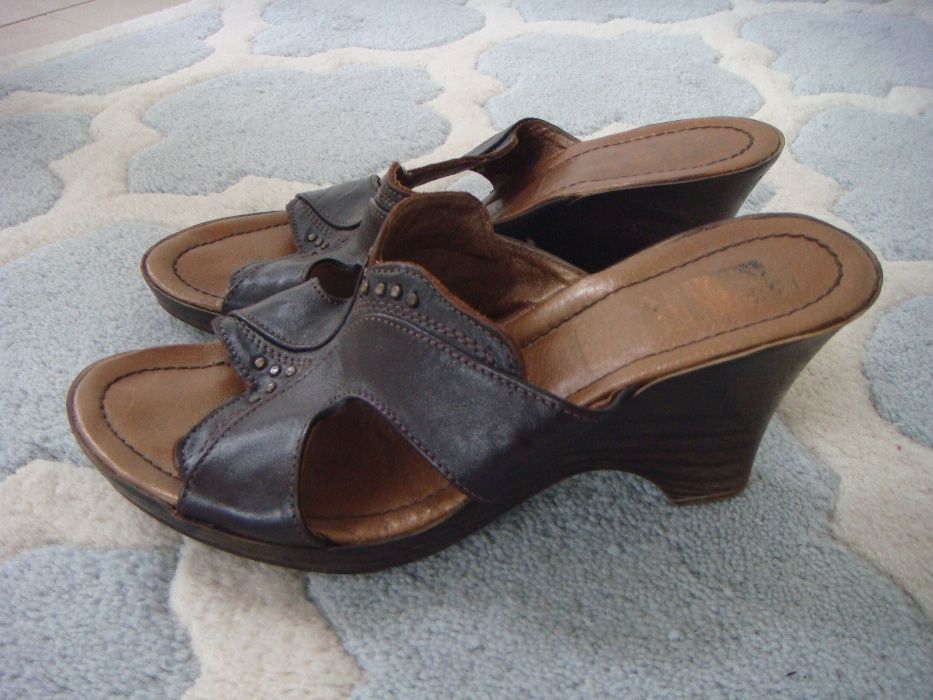 brązowe klapki / sandały na koturnie / buty nr 38