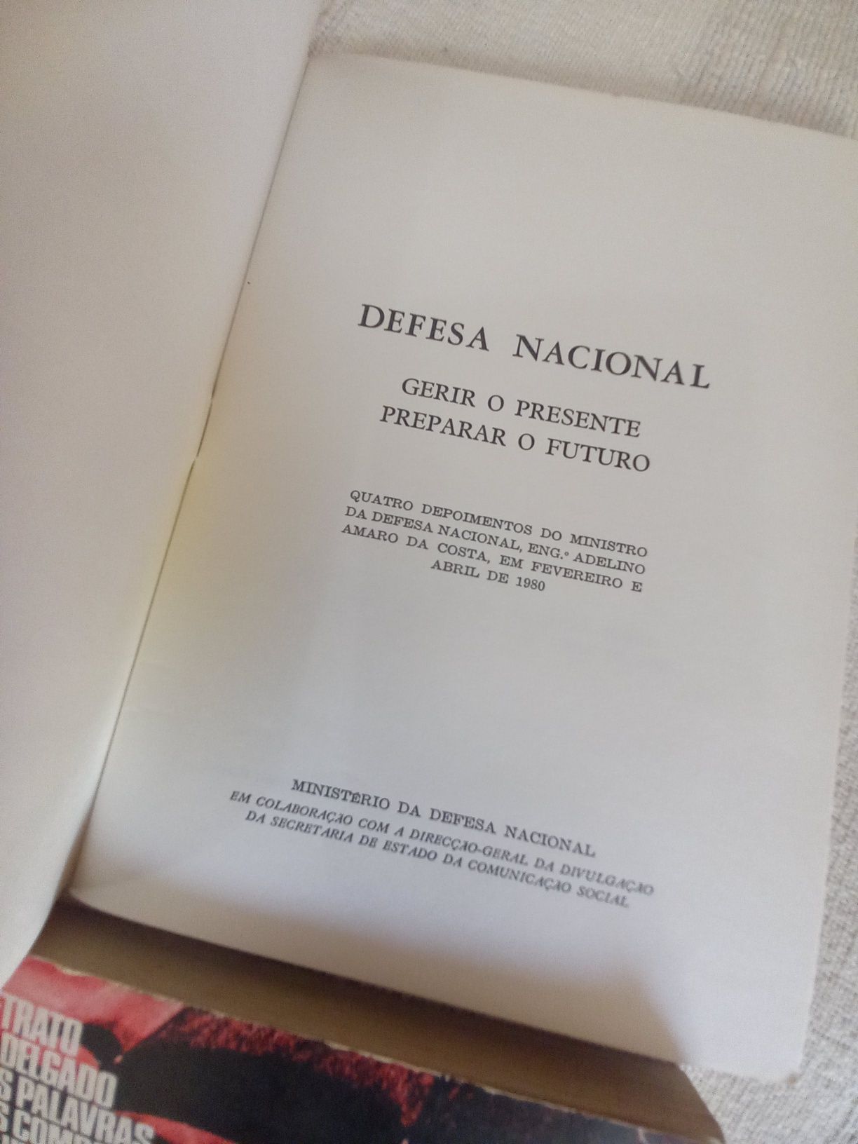Cinco livros política de 1975 a 77 baratos