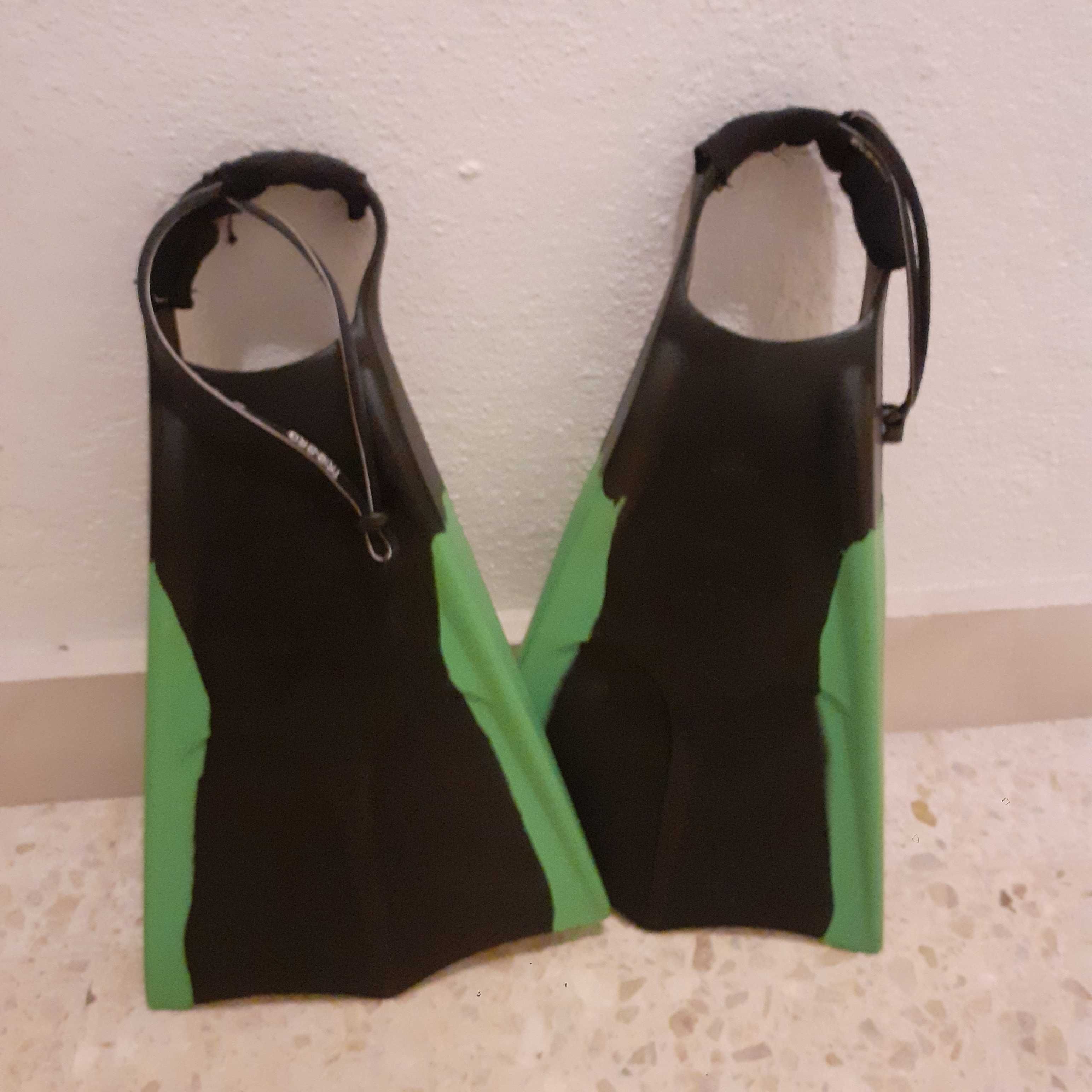Pés de pato Orca com Leash