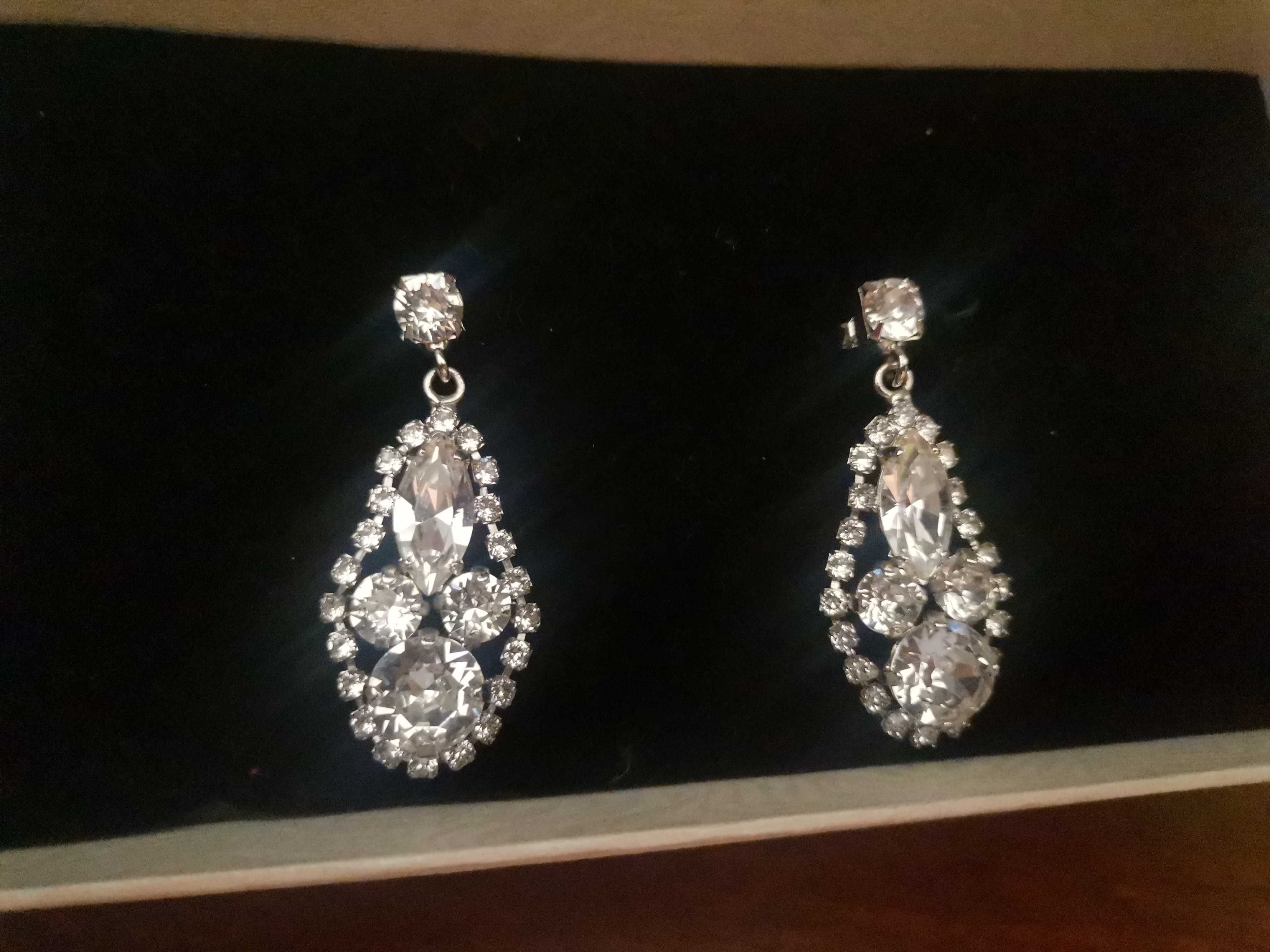 Brincos e pulseira Swarovski