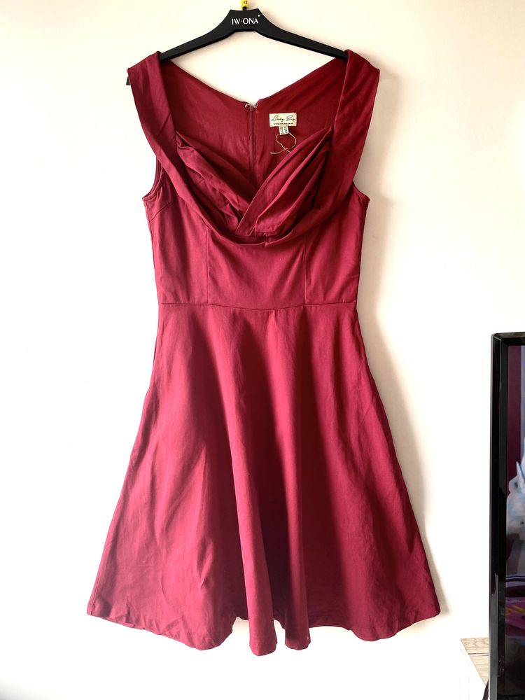 Bordowa sukienka midi Lindy Bop pin up vintage