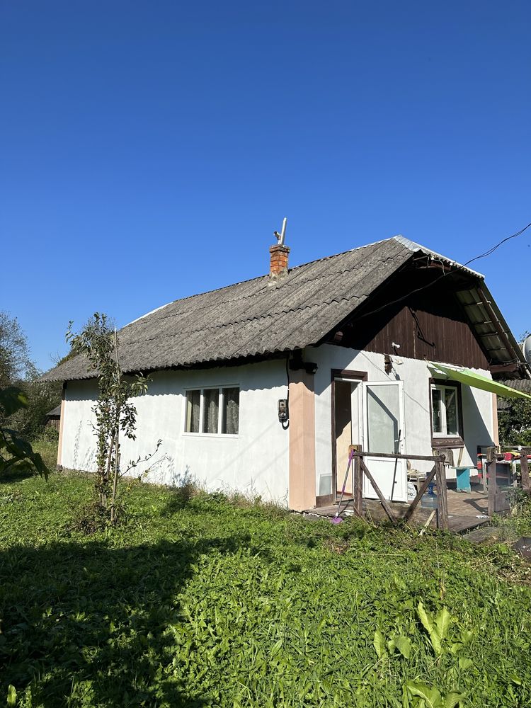 Будинок в селі,Богородчанському районі.