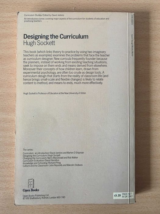 Livro "Designing the Curriculum" de Hugh Sockett