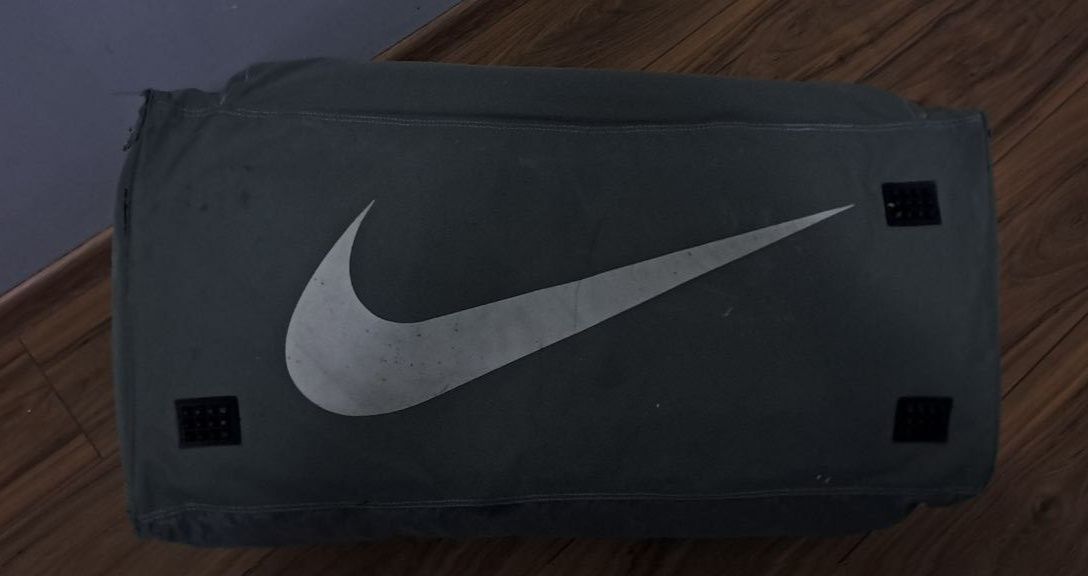 Большая сумка nike для путешествия vintage