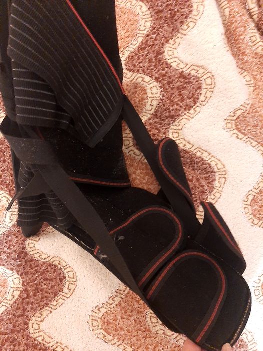 Продам ортез- сапожок медецинский