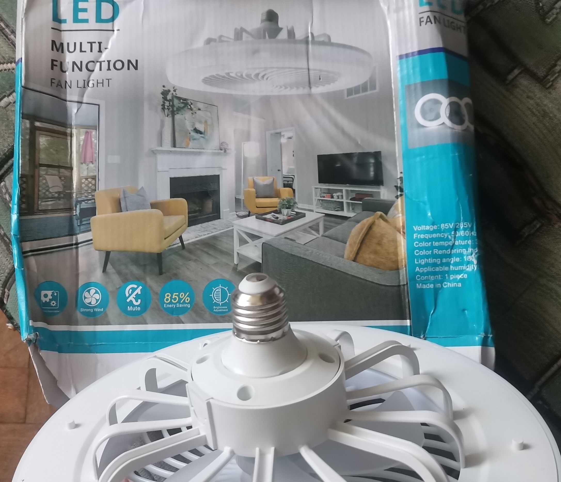 Lampa LED Sufitowa E27 z wentylatorem. Sterowana Pilotem.