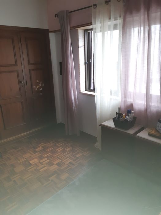 Arrendo quarto 450€ para solteiro - massama