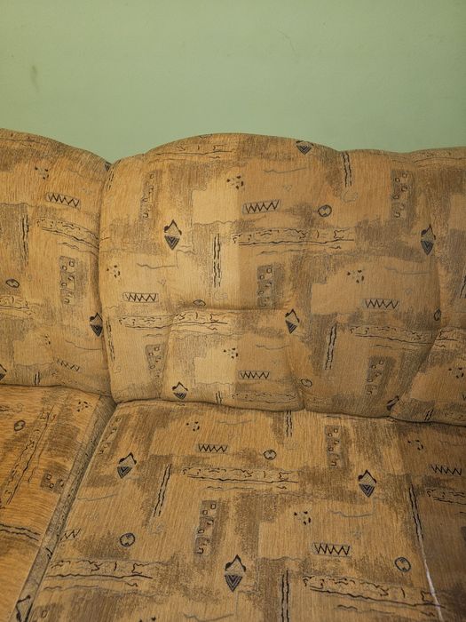 Pranie tapicerki samochodowej i meblowej

Oferuję profesjonalne pranie