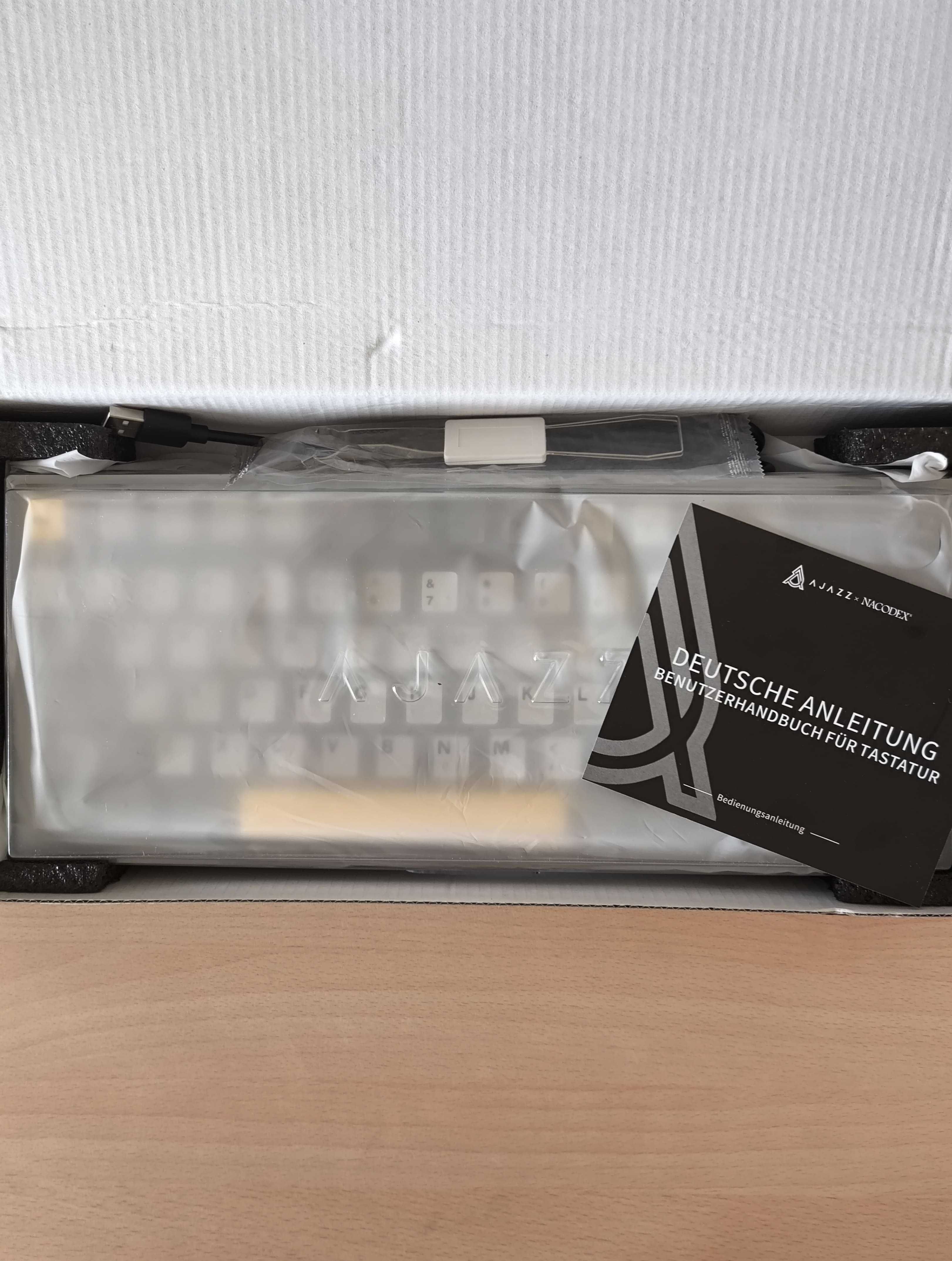 Ajazz Pro 820 PRO - Teclado 75% Mecânico e Wireless