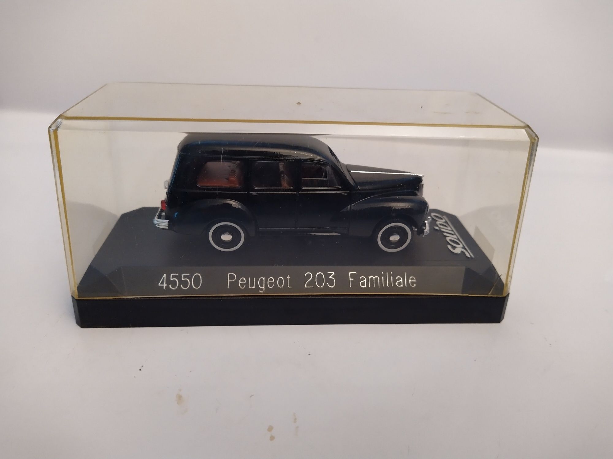 Peugeot 203 Familiale Solido Skala 1:43
