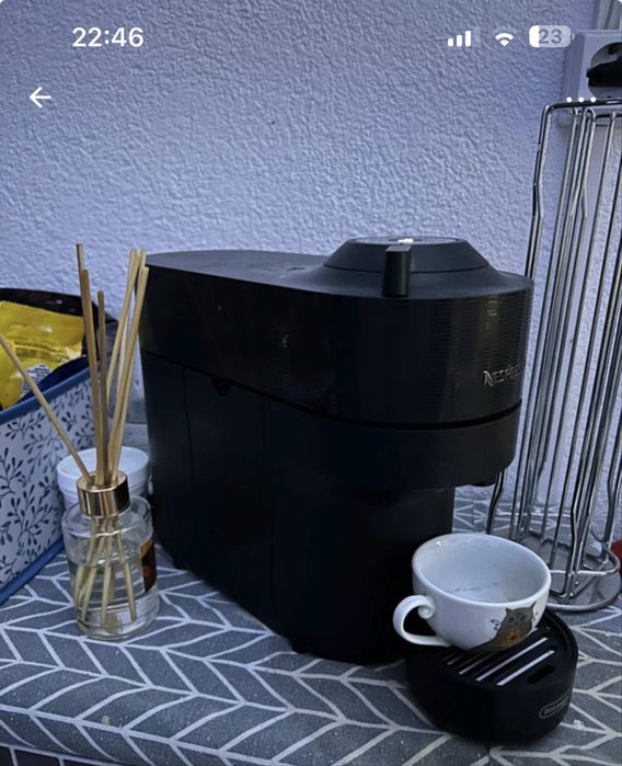 Vendo nespresso vertuo com suporte de capsulas