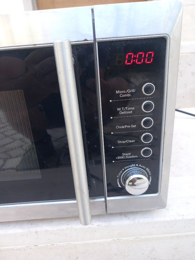 Microondas Tesco com grill