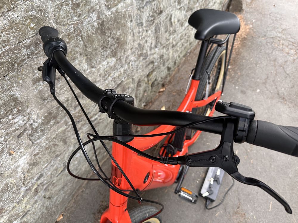 GIANT Momentum BVida E Ebike Yamaha jak NOWY Rower elektryczny