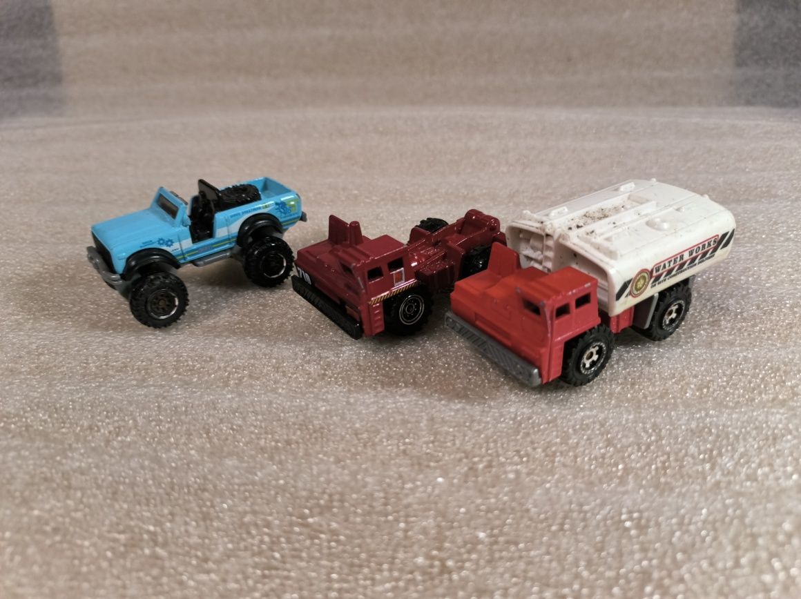 Машинки Hot wheels Matchbox