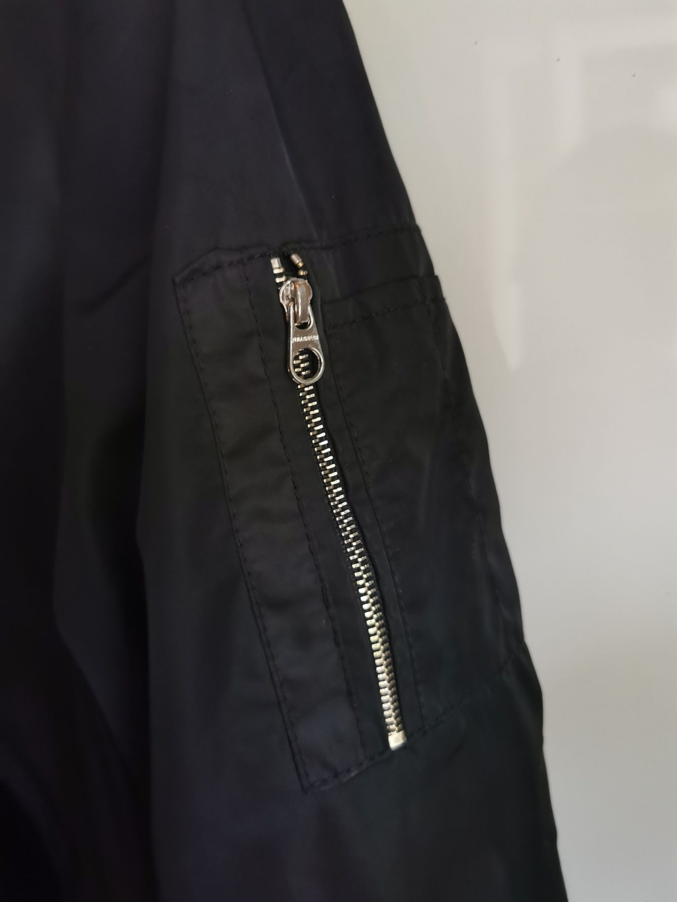 Bomberka kurtka damska 38 M Pull&Bear krótka czarna kieszenie