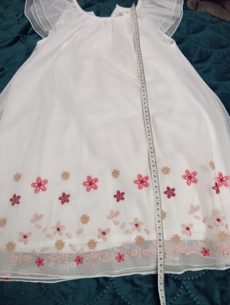Sukienka elegancka 128