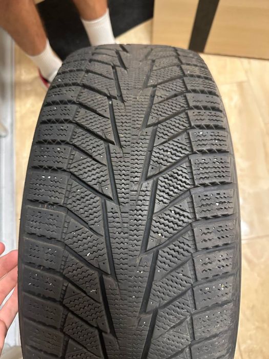 Hankook 215/55R17