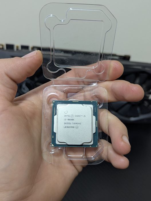 Процесор Intel core i5 8600K 1151v2 | GTX 1070 Ti | DDR4 16GB 3200