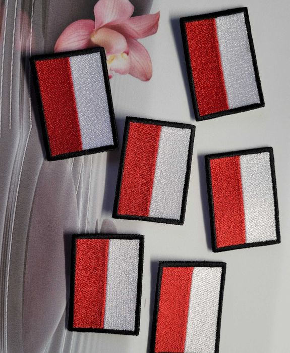 Haftowana flaga polski