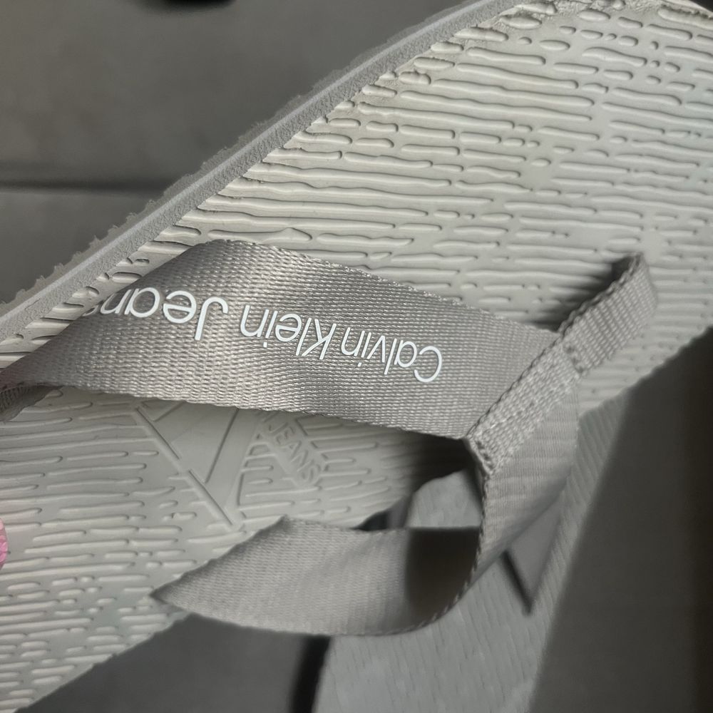 Calvin klein klapki japonki rozmiar 38