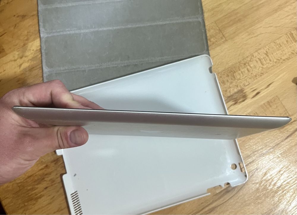 Apple iPad 3 Wi-Fi 32GB (MC706RS/A)