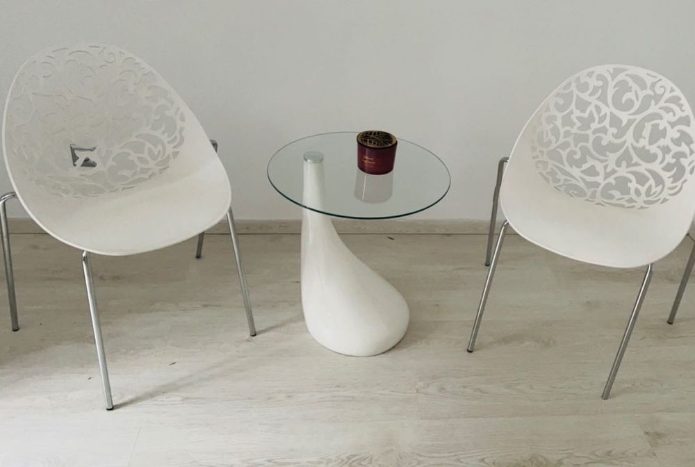 Komplet -krzesła i stolik