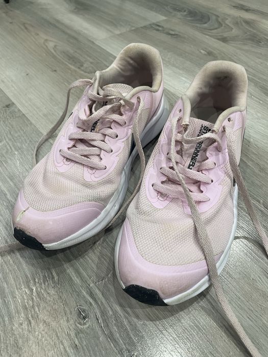 Buty Nike  35.5 różowe
