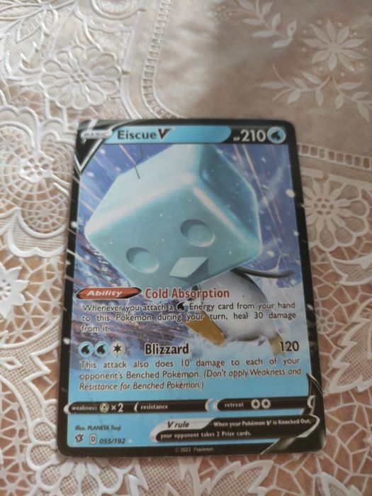 3 karty kolekcjonerskie pokemon Charizard Vmax eiscueV mawile gx