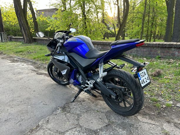 Yamaha YZF Yamaha YZF-R125, 2014 polift