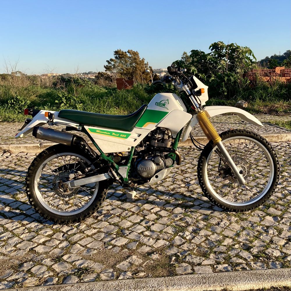 Yamaha XT 225 Serow