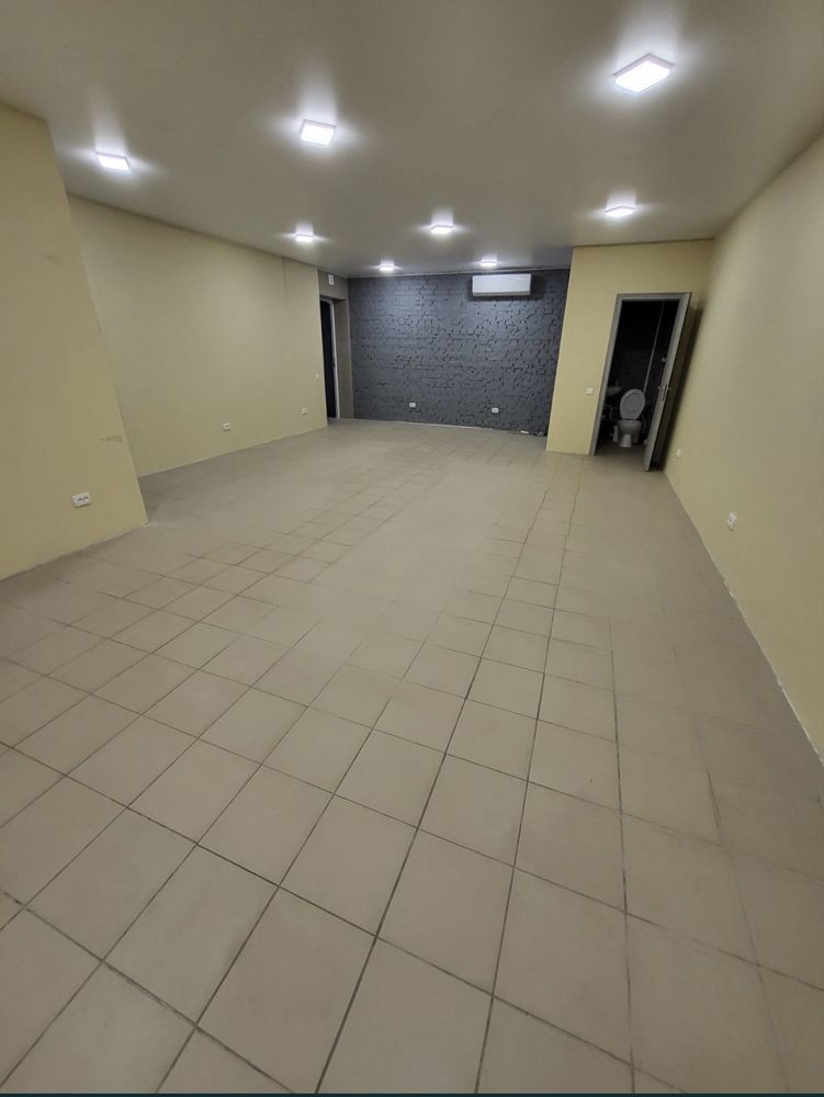 Продажа комерції з ремонтом 51 кв м