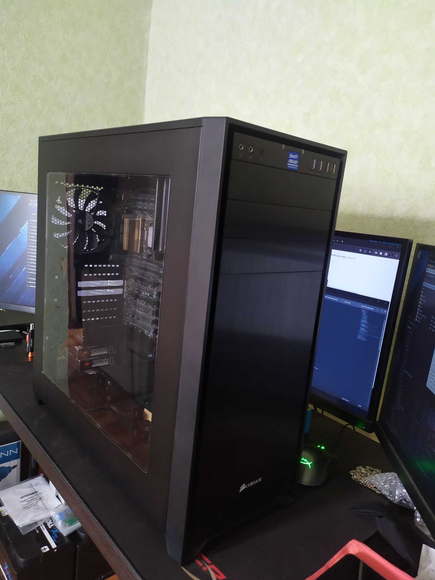 Asus z10pe-d16 ws, Corsair obsidian 750d, xeon e5 2660 v3, Cougar 120