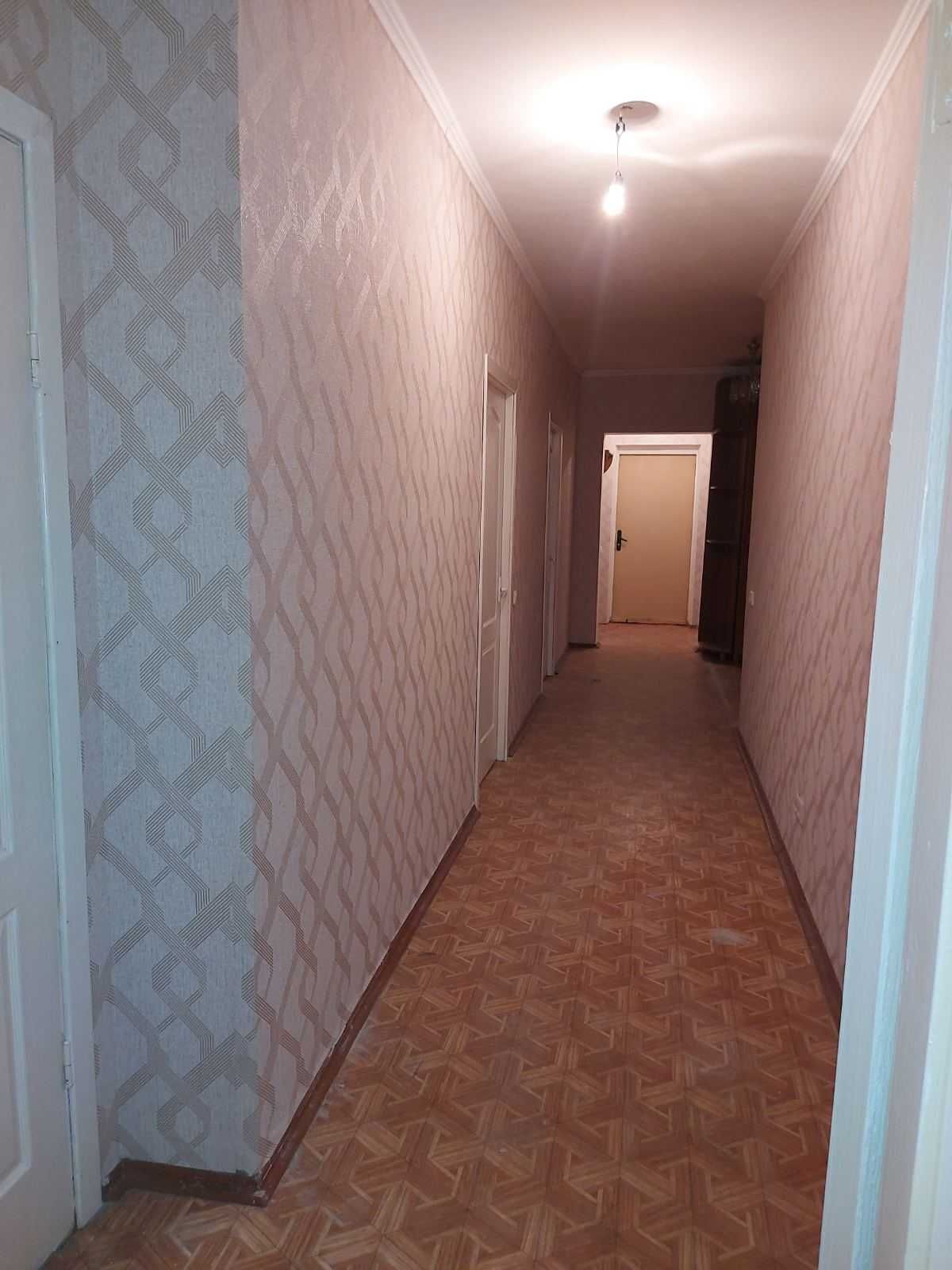 Позняки Здолбунівська 3Г, 3-х кім, 2/25п, 101кв.м. тепла 92000 $, торг